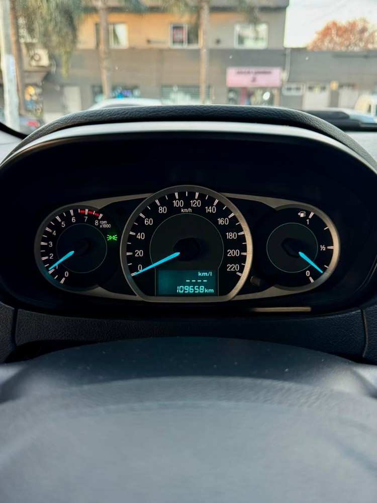 Ford Ka SEL — foto 9